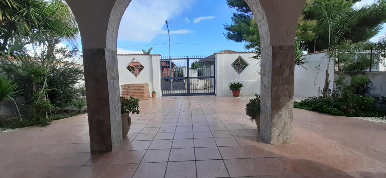 Villa Al Mare Lighthouse Villaggio San Leonardo Exterior photo